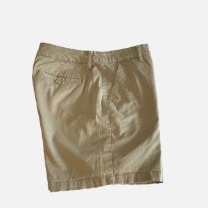 St. John’s Bay khaki shorts size 10 pockets in front, preppy style
